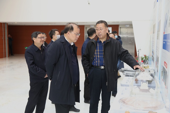 中國有色集團(tuán)黨委書記、董事長奚正平一行到有研集團(tuán)調(diào)研交流