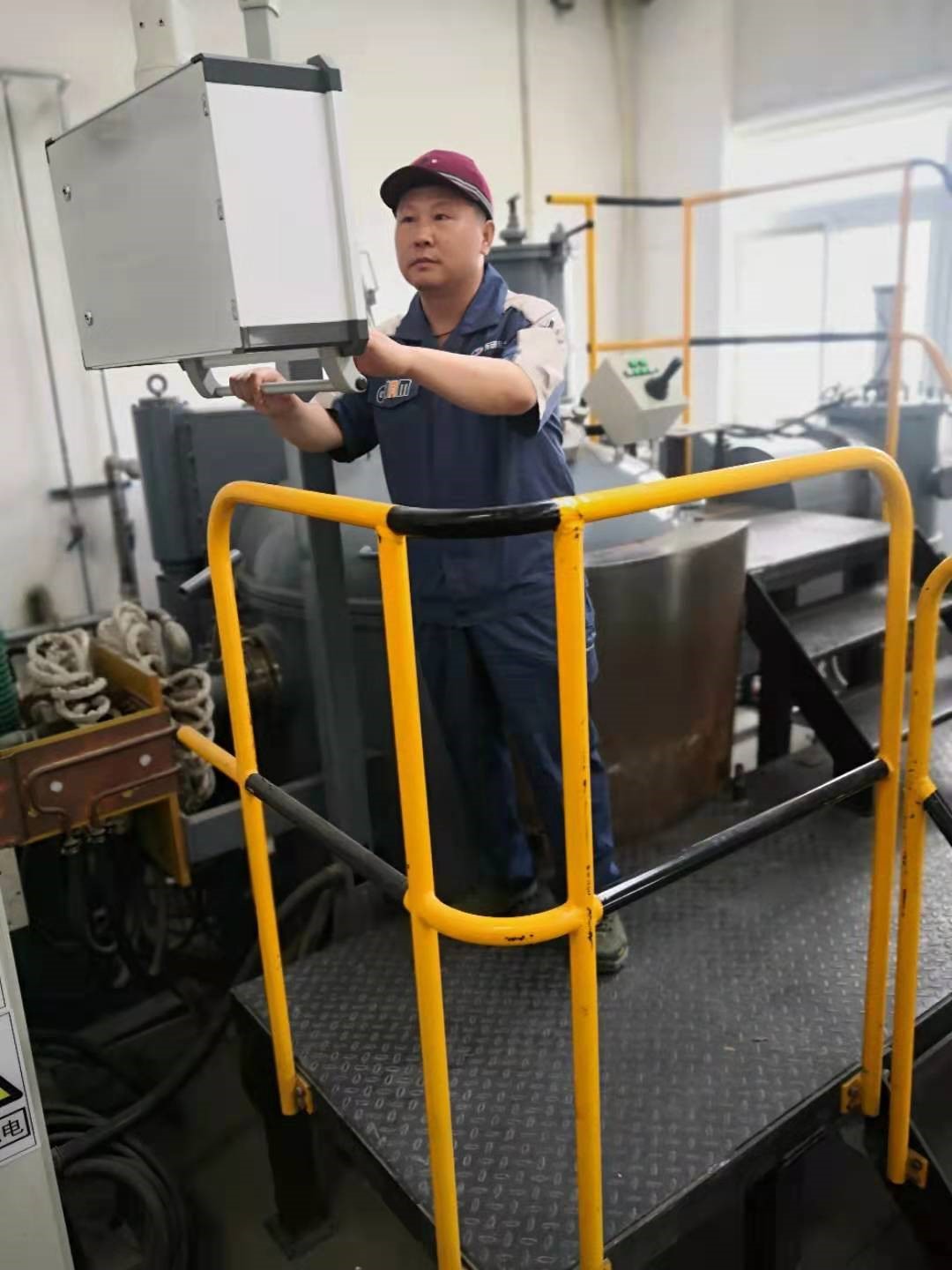 中國有研技能人才隊伍建設(shè)喜報頻傳！有研稀土張艷嶺入選第二批中央企業(yè)“大國工匠”培養(yǎng)支持計劃 有研硅魯強獲“全國技術(shù)能手”稱號