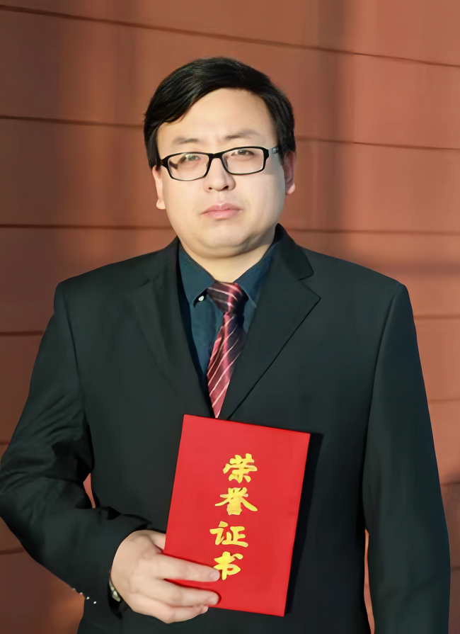 主題教育進行時 | “學(xué)思想、強黨性、重實踐、建新功”有研故事系列展播（五）粉材工匠溫余苗：善讀“無字之書”