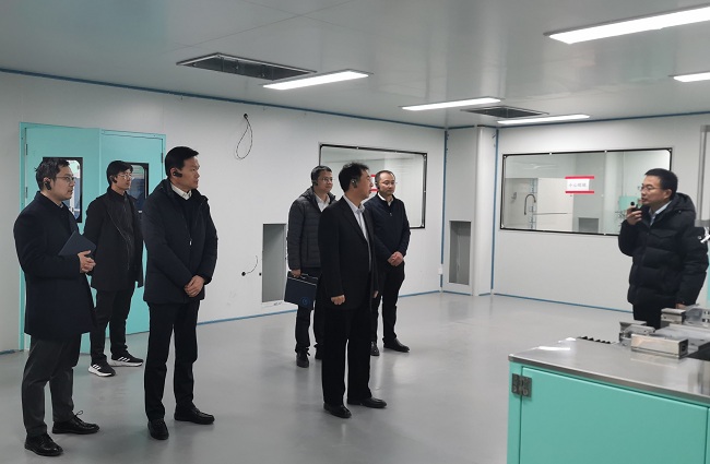 中國有研黨委書記、董事長趙曉晨一行到國聯(lián)研究院調(diào)研